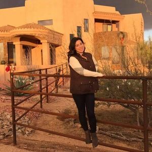 Meet your Posher, Laura